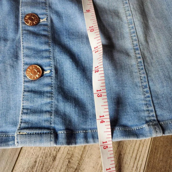 Celebrity Pink Blue Denim Button Front Mini Skirt Juniors Size 5/27 NWOT - Picture 8 of 11